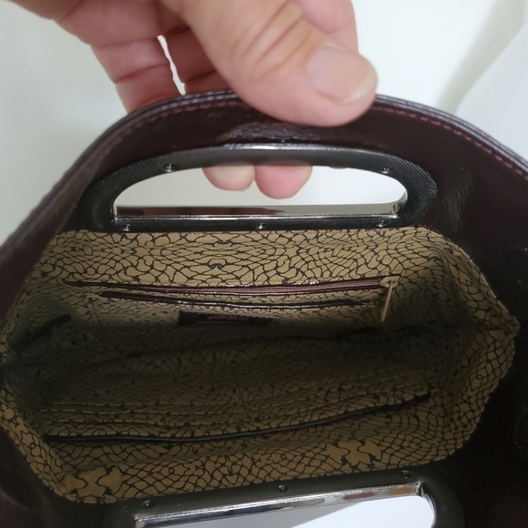 POLISHED LeatherHOBO International Brown Envelop Flap Clutch with Magnet closure - Picture 9 of 16